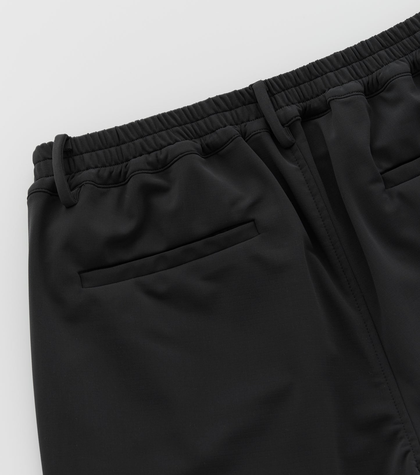 TRANSITION SHORT - BLACK