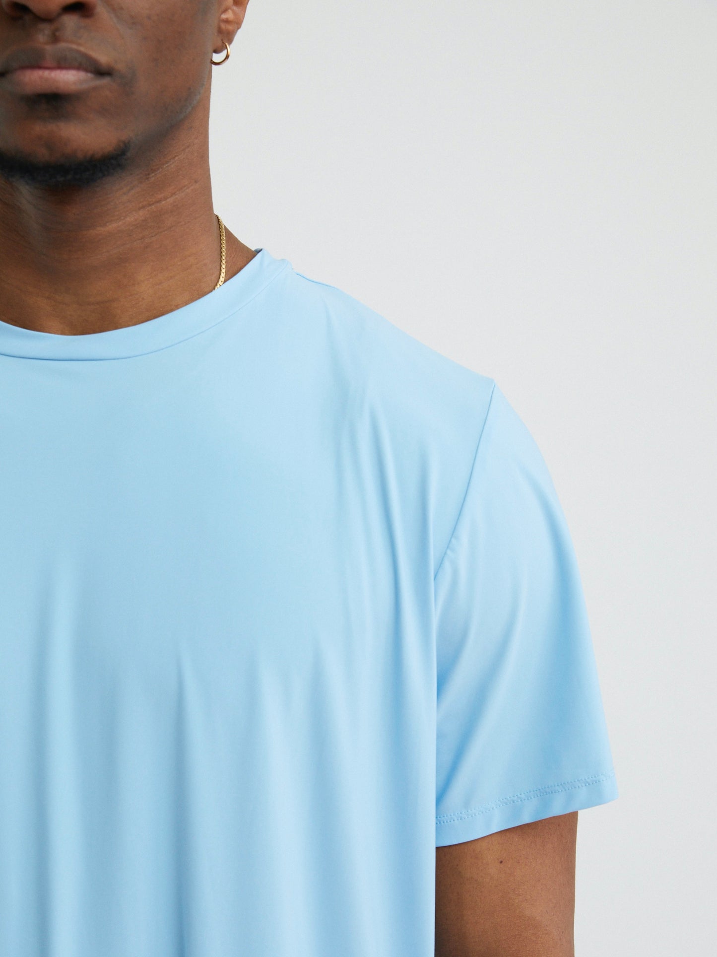 Mens Premium Athletic Shirt for Training and Leisure - Carolina