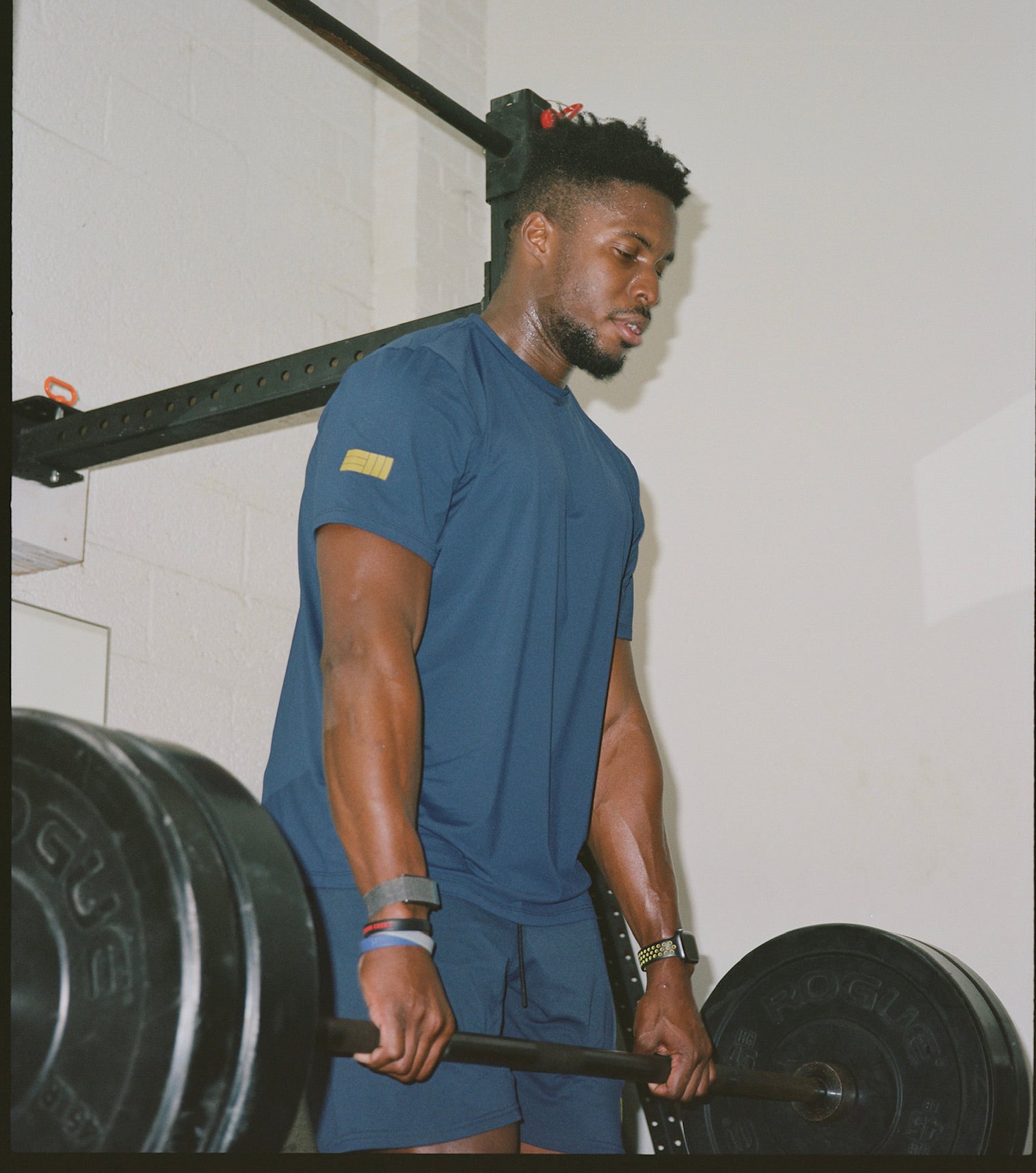 Mens Premium Athletic Shirt for Training and Leisure - Navy